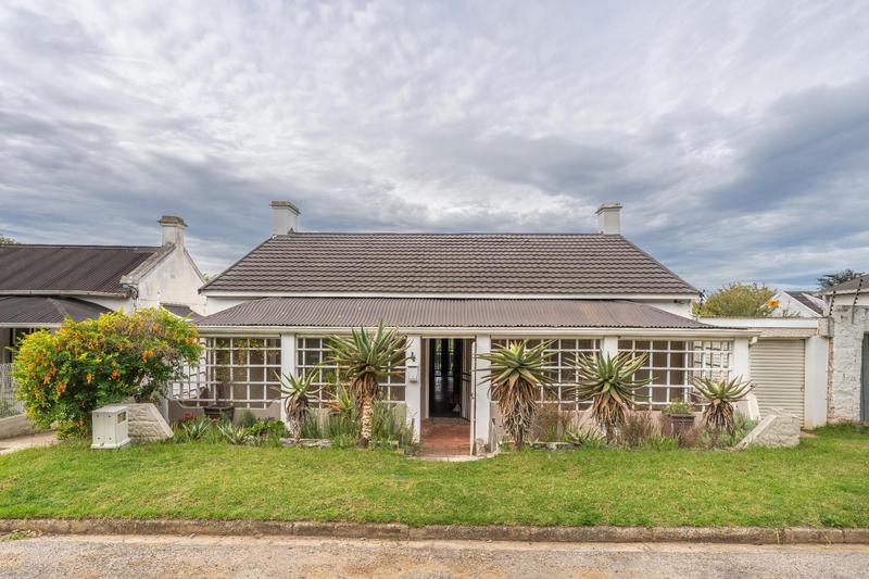 4 Bedroom Property for Sale in Sunnyside Eastern Cape
